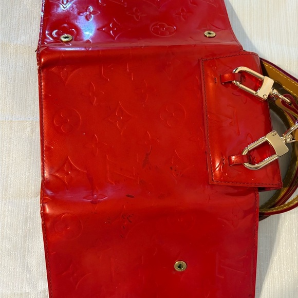 Louis Vuitton Vernis Walker Pouchette - Picture 6 of 7